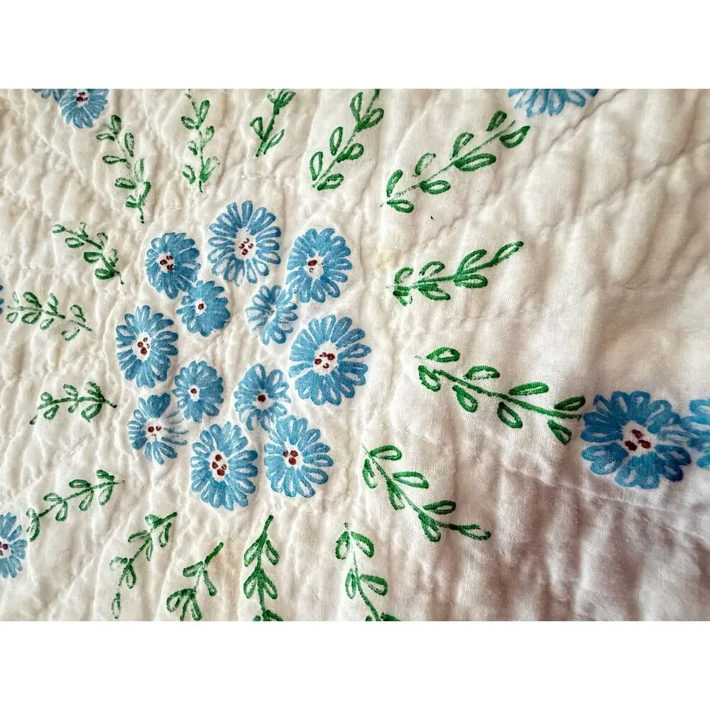 Cutter Quilt Blue Floral Painted Design Hand Quilted Vintage Crafts Fabric 75x92